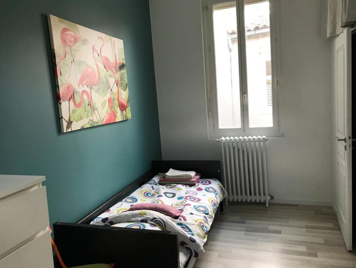 Chambre Independante Avec Sdb-Terrasse Privative. Centre Ville Nimes Exterior photo